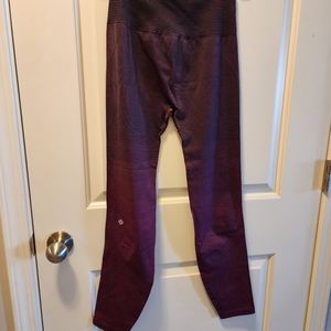 Lululemon Bergundy/Navy Ombre Leggings